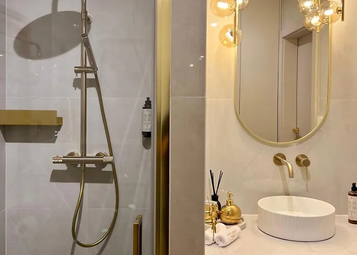 Pod Debowcem Comfort Apartmán *