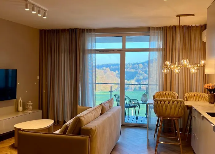 Pod Debowcem Comfort Apartmán *